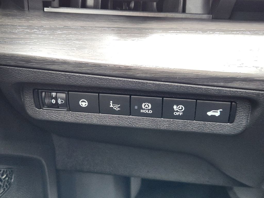 Used 2024 Nissan Ariya FWD image 19