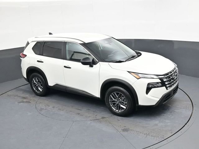 Used 2024 Nissan Rogue S image 19