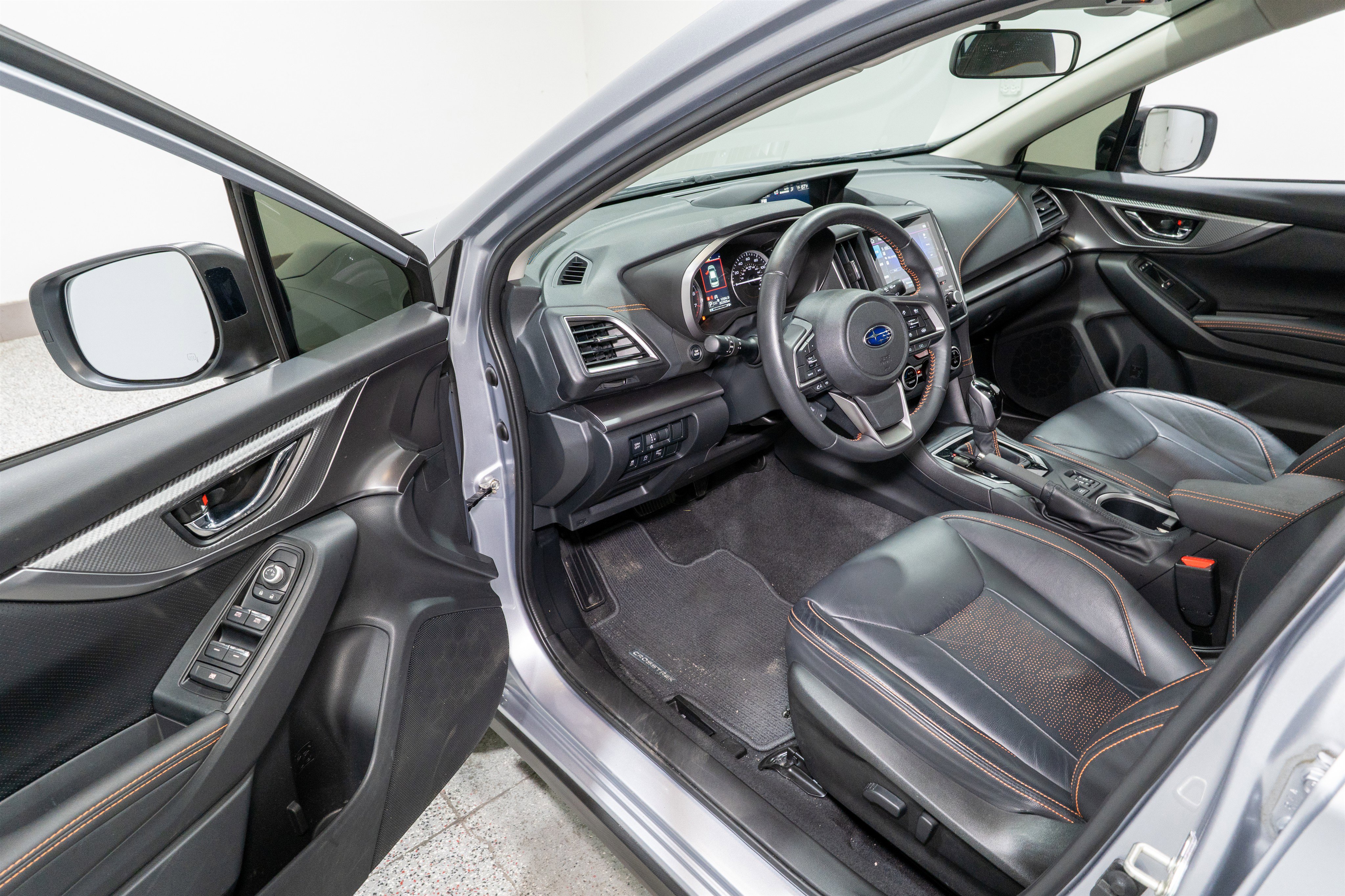 Used 2023 Subaru Crosstrek 2.5i Limited w/ Moonroof Package image 12