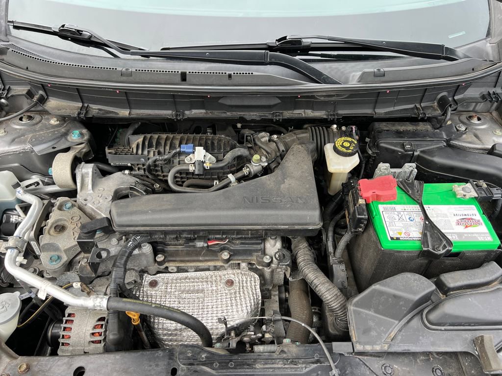 Used 2017 Nissan Rogue S image 11