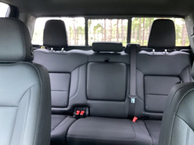 New 2025 GMC Sierra 2500 SLT w/ SLT Premium Package image 31