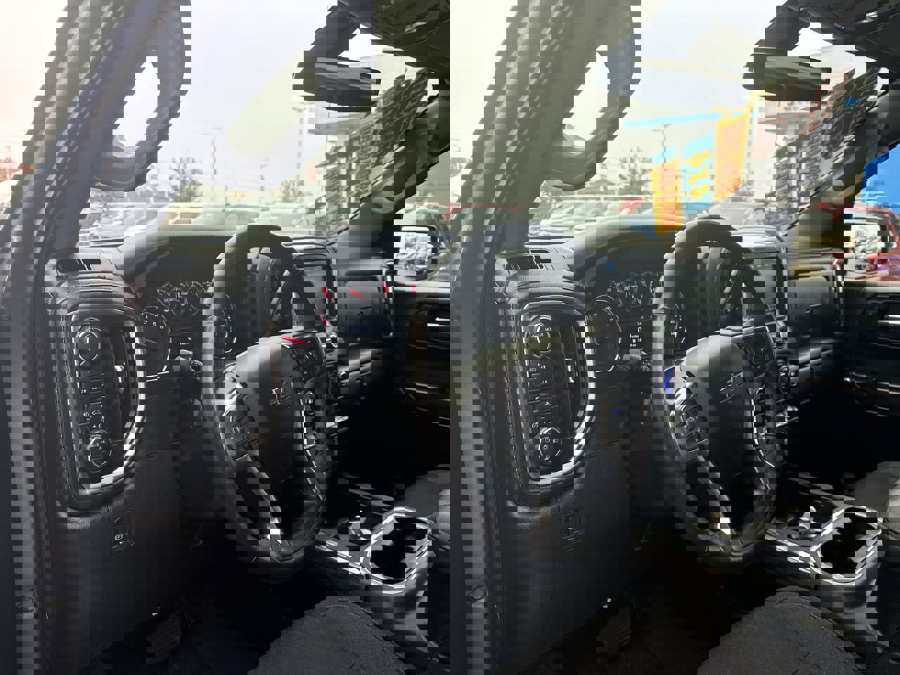 Used 2022 Chevrolet Silverado 1500 RST image 9