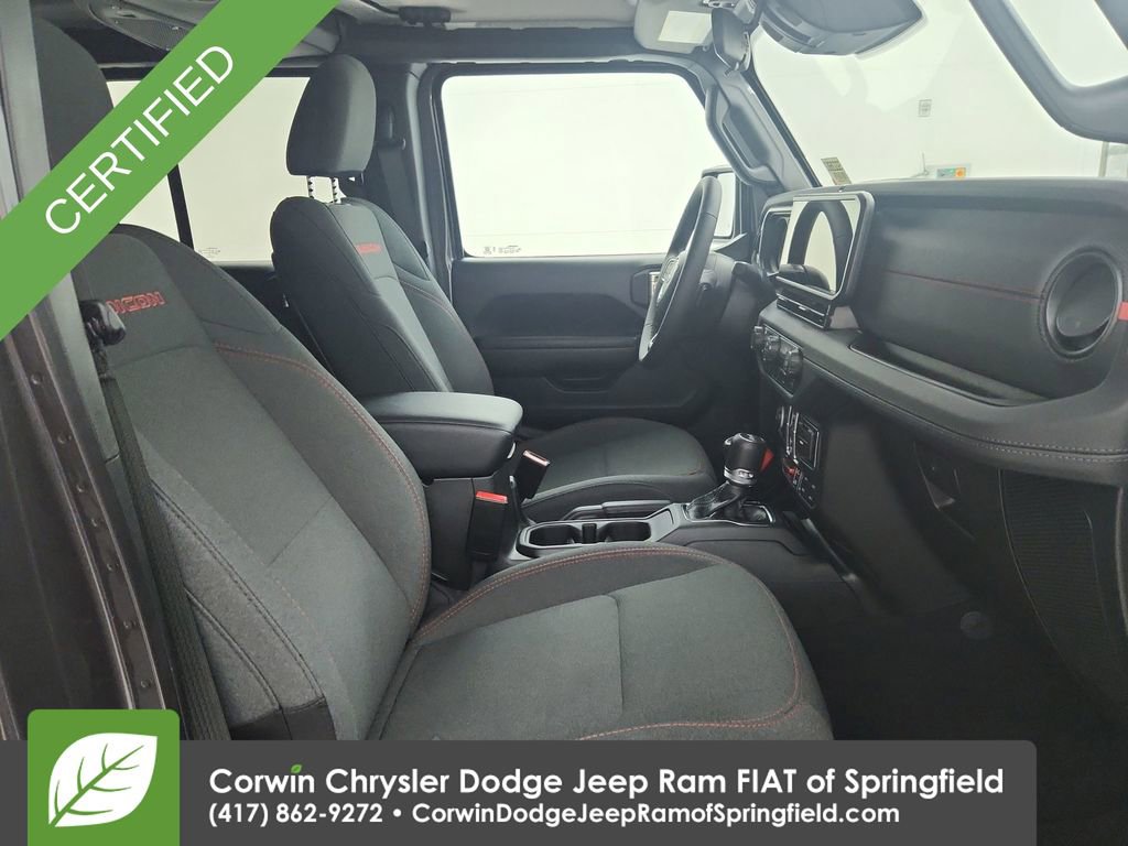 Certified 2026 Jeep Wrangler Unlimited Rubicon AWD/4WD image 32