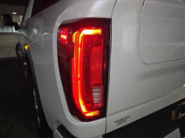 Used 2023 GMC Sierra 2500 Denali image 34