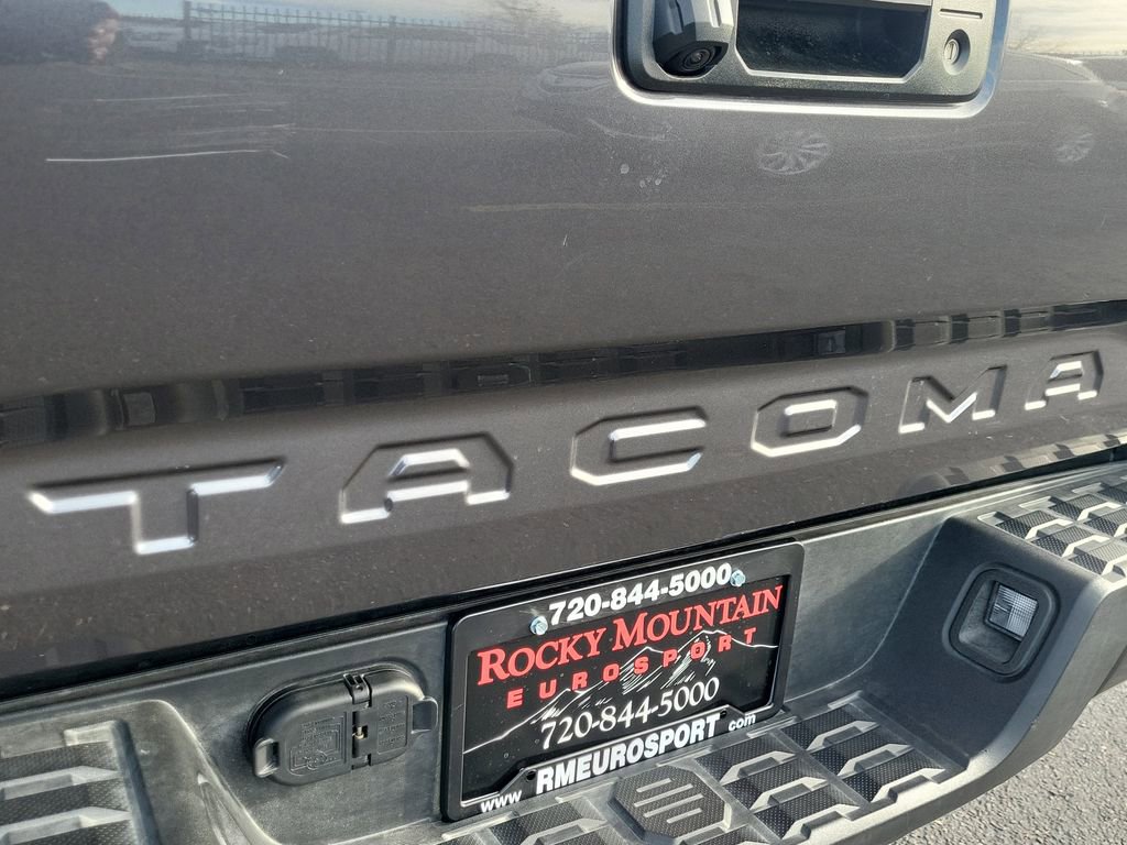 Used 2023 Toyota Tacoma SR5 w/ Technology Package image 15
