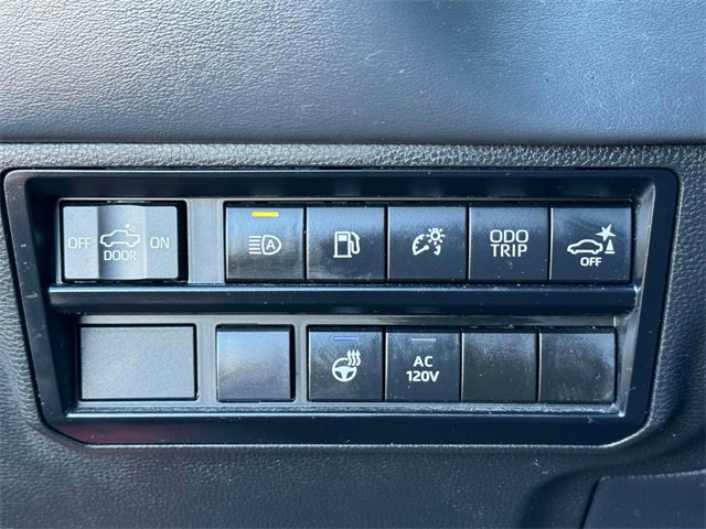 Used 2023 Toyota Tundra Platinum image 16