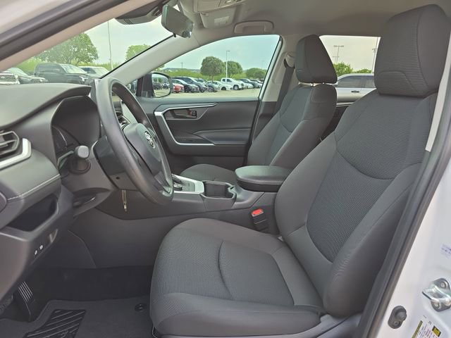 Used 2025 Toyota RAV4 LE image 14