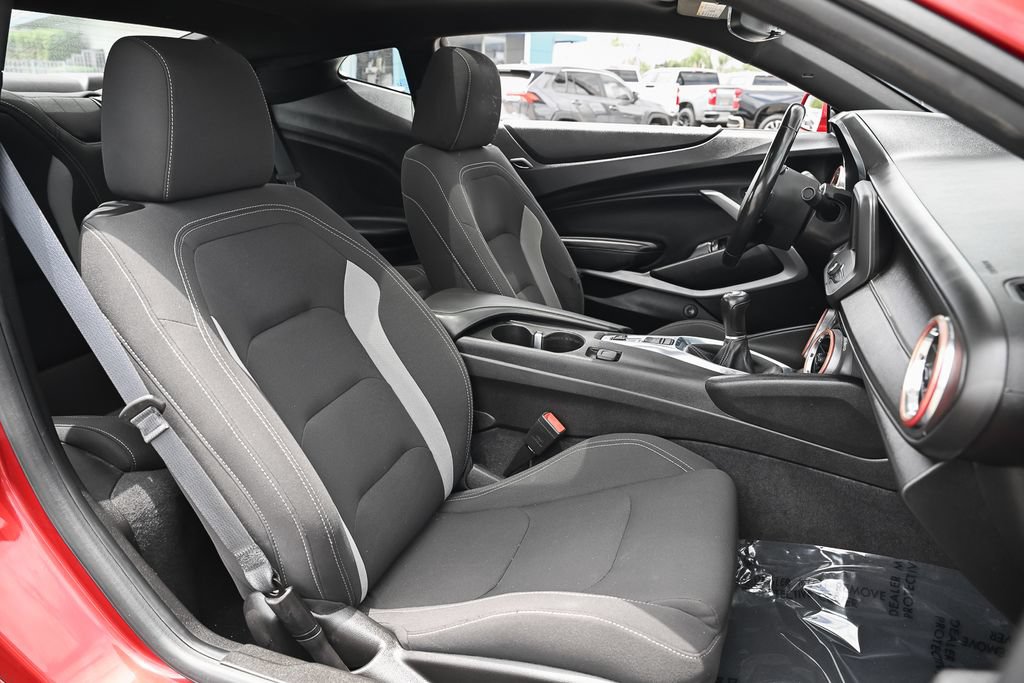 Used 2021 Chevrolet Camaro LT RWD image 32