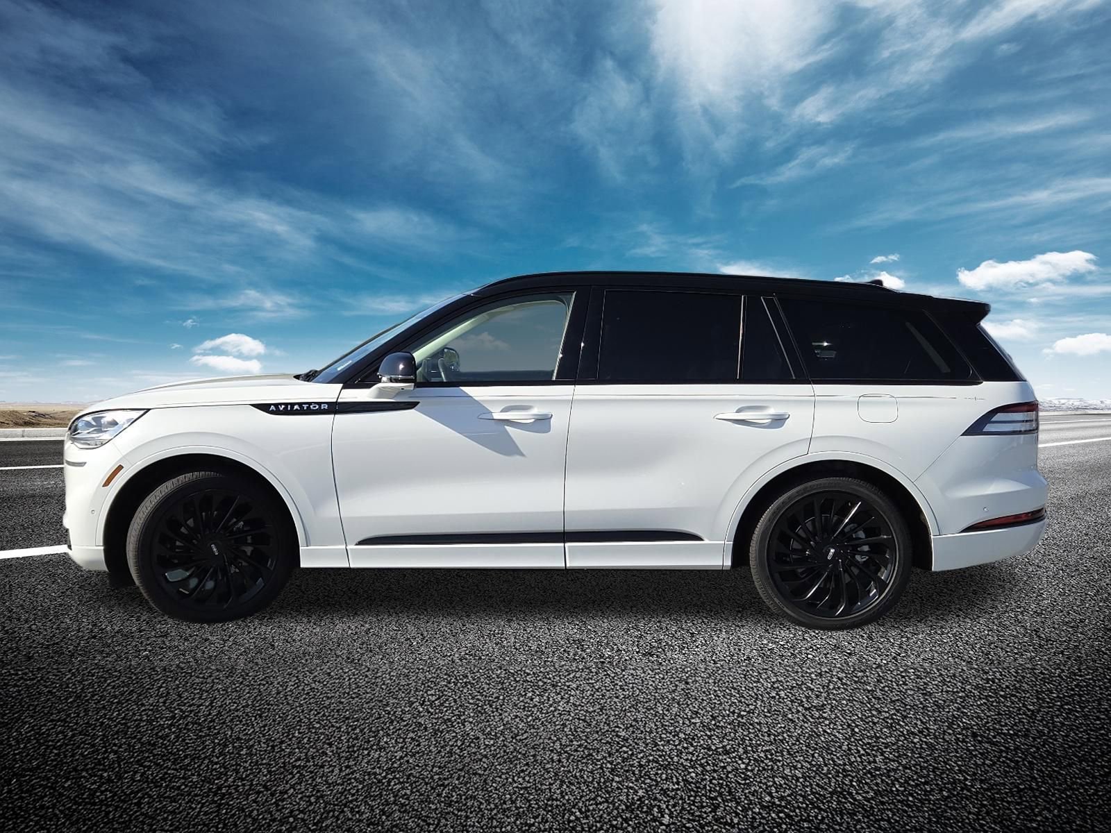 Used 2024 Lincoln Aviator Black Label image 16