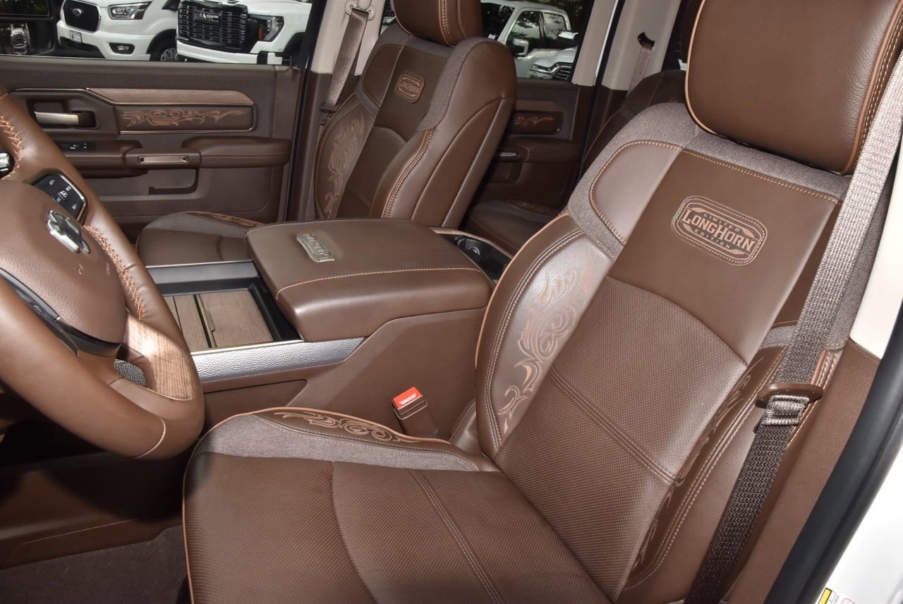 Used 2025 RAM 3500 Longhorn image 34