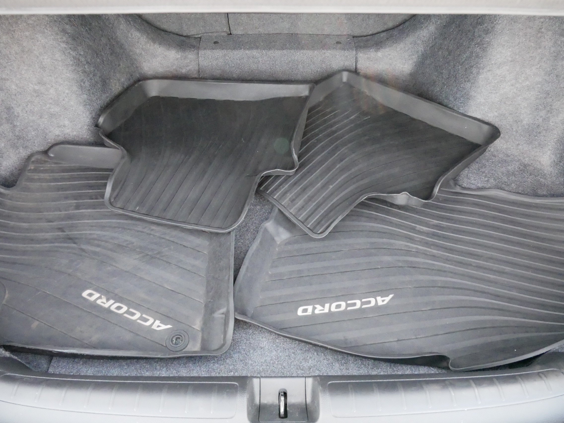 Used 2021 Honda Accord EX-L image 18