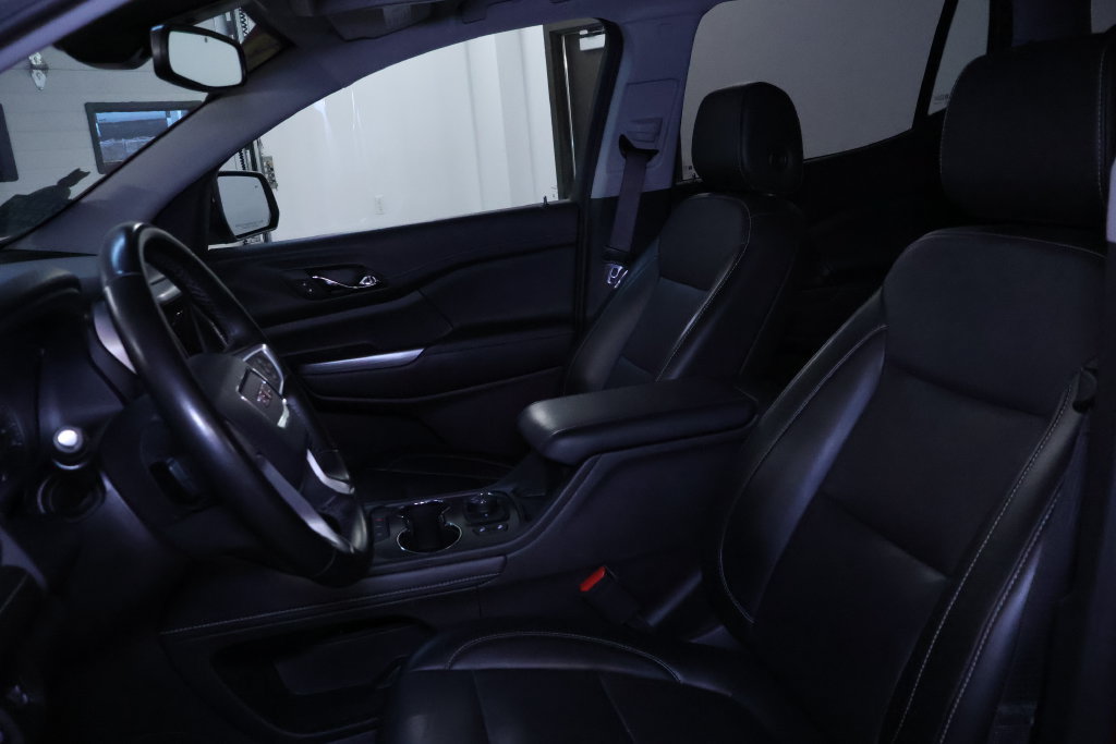 Used 2023 GMC Acadia SLT AWD/4WD image 15
