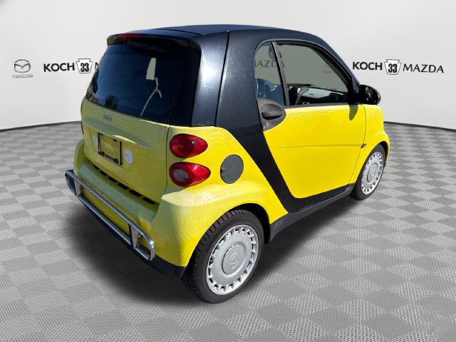 Used 2010 smart fortwo pure RWD image 7