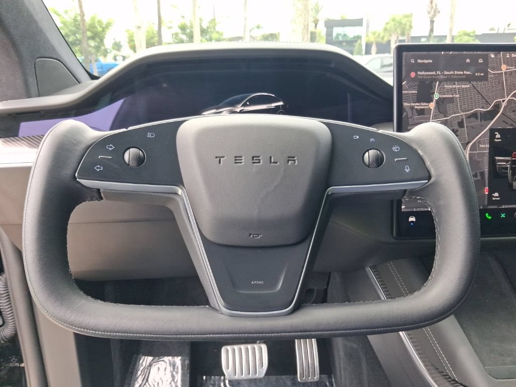 Used 2022 Tesla Model X Plaid AWD/4WD image 18