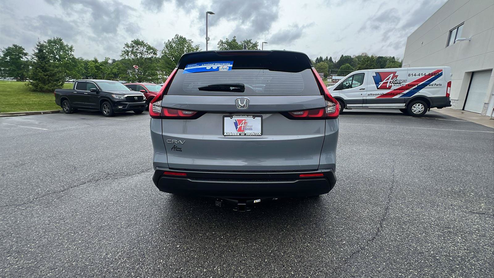 Used 2024 Honda CR-V LX image 5