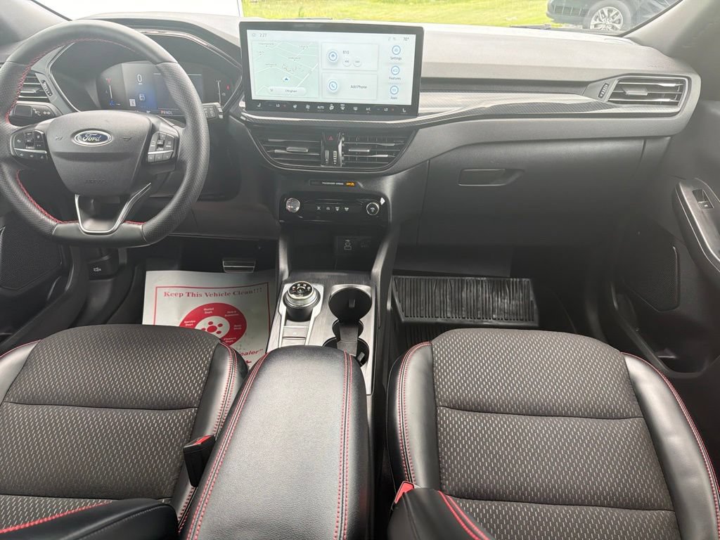 Used 2024 Ford Escape ST-Line w/ Tech Pack #1 AWD/4WD image 7