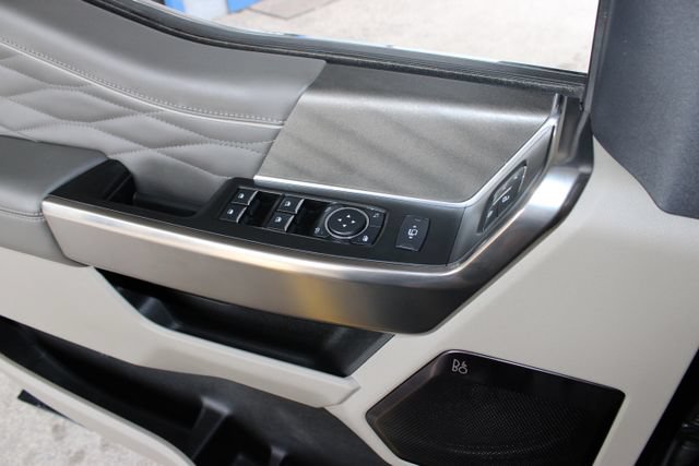 Used 2025 Ford F250 Platinum w/ Platinum Plus Package AWD/4WD image 28