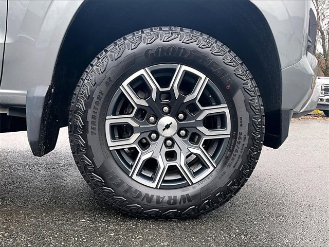 Used 2024 Chevrolet Colorado Z71 image 9