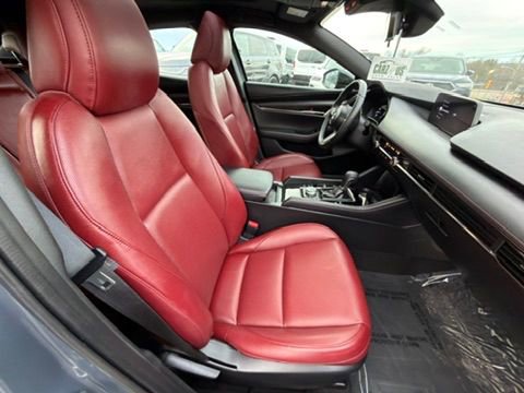 Used 2023 MAZDA MAZDA3 s image 30