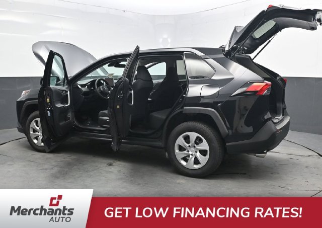 Used 2024 Toyota RAV4 LE AWD/4WD image 41