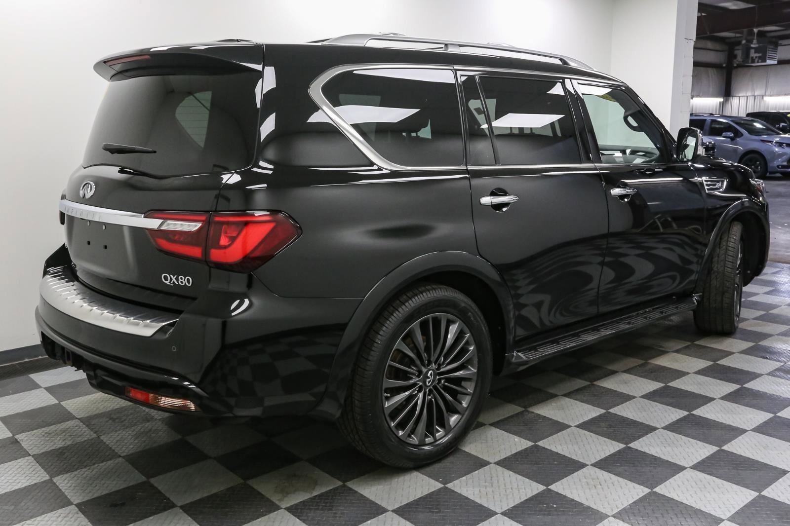Used 2023 INFINITI QX80 Sensory w/ Cargo Package image 8