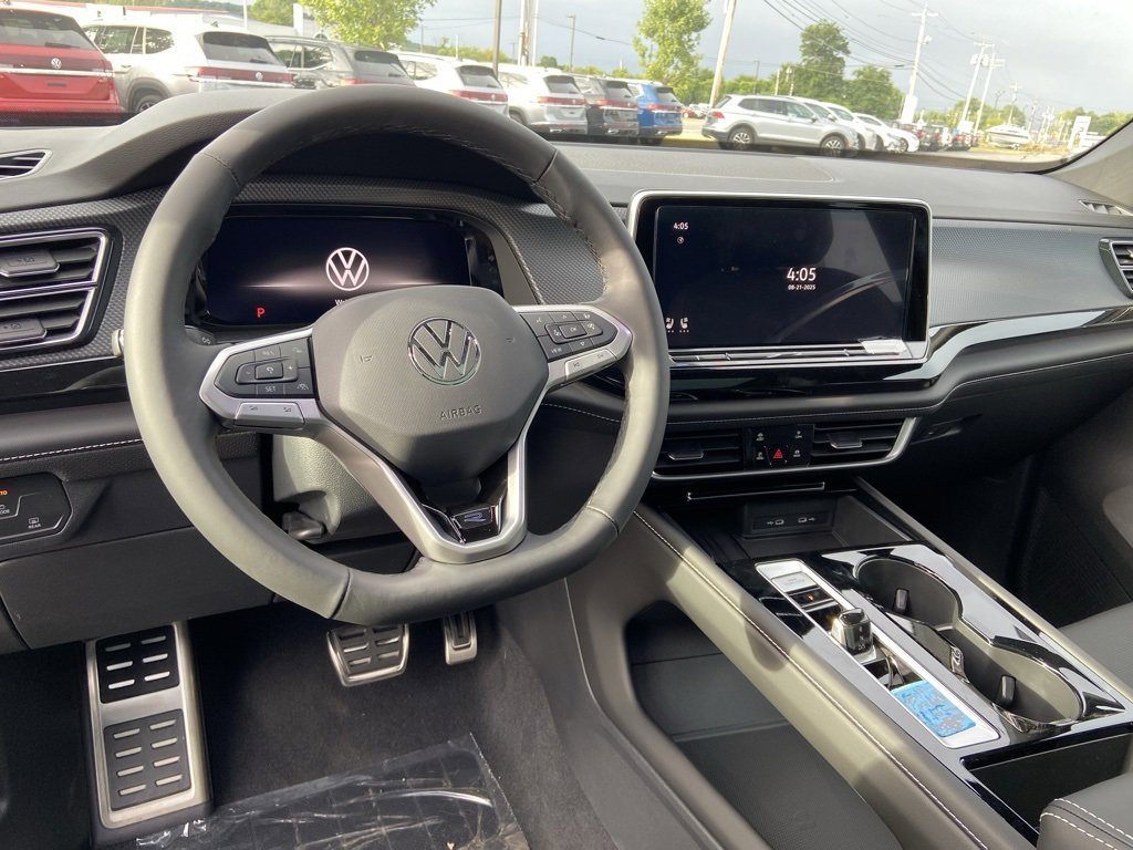 New 2025 Volkswagen Atlas Cross Sport SEL R-Line image 9