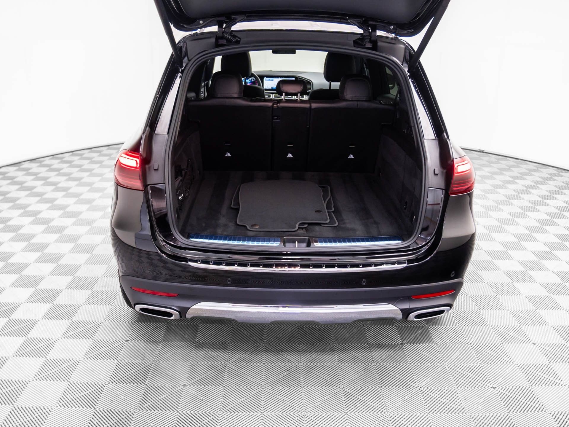 Used 2025 Mercedes-Benz GLE 450 4MATIC image 35