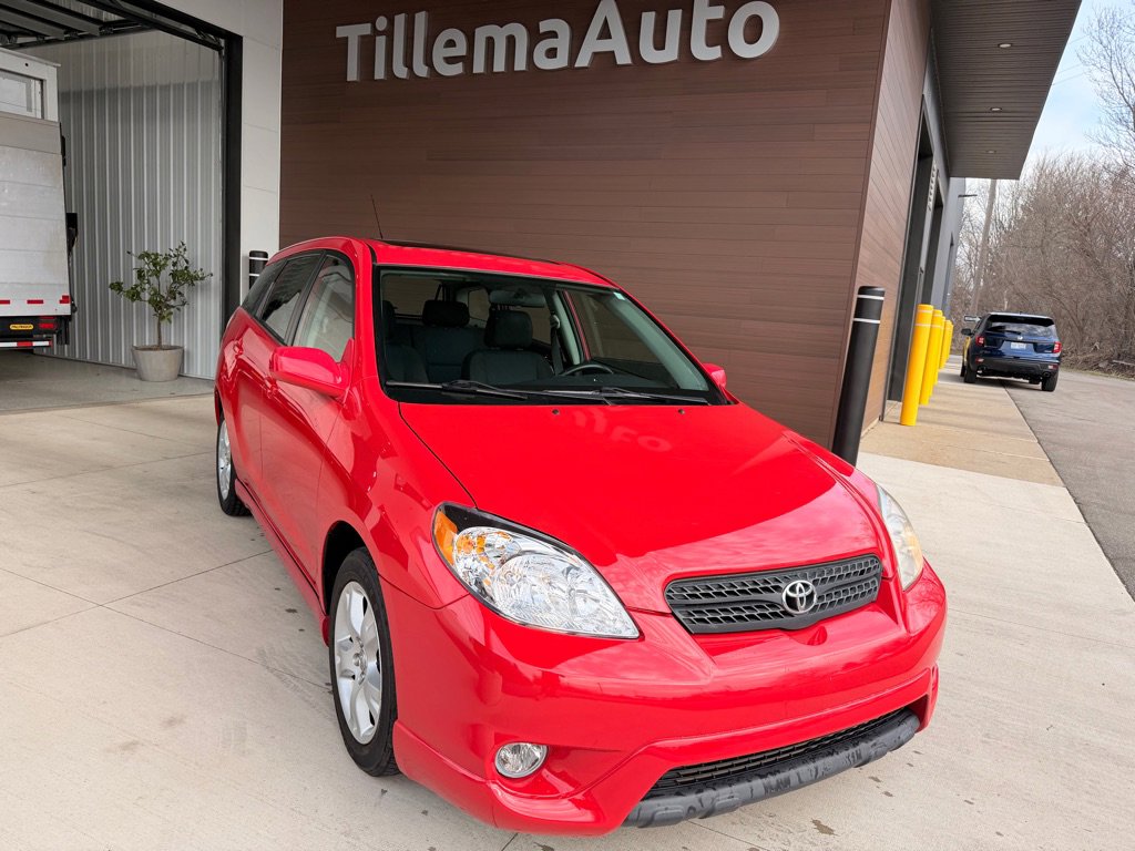 Used 2008 Toyota Matrix XR image 1