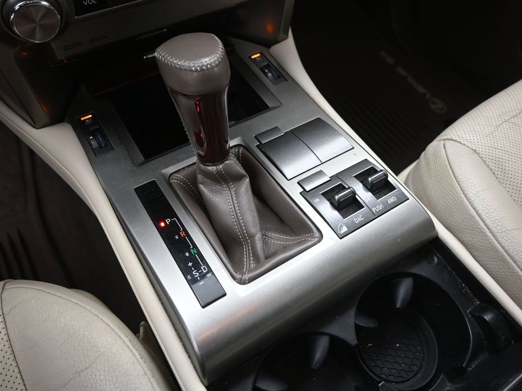 Used 2014 Lexus GX 460 image 31
