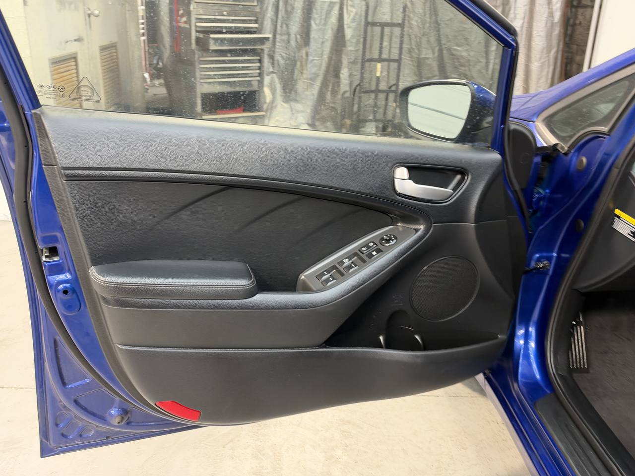 Used 2017 Kia Forte LX FWD image 16
