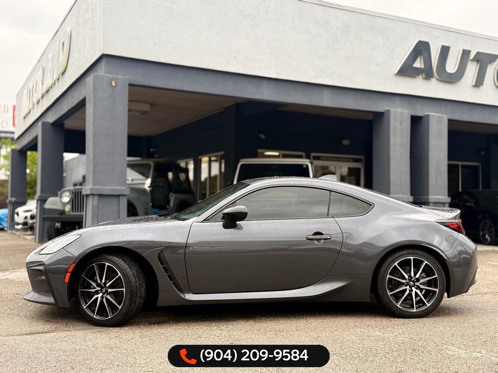 Used 2022 Toyota GR86 image 6