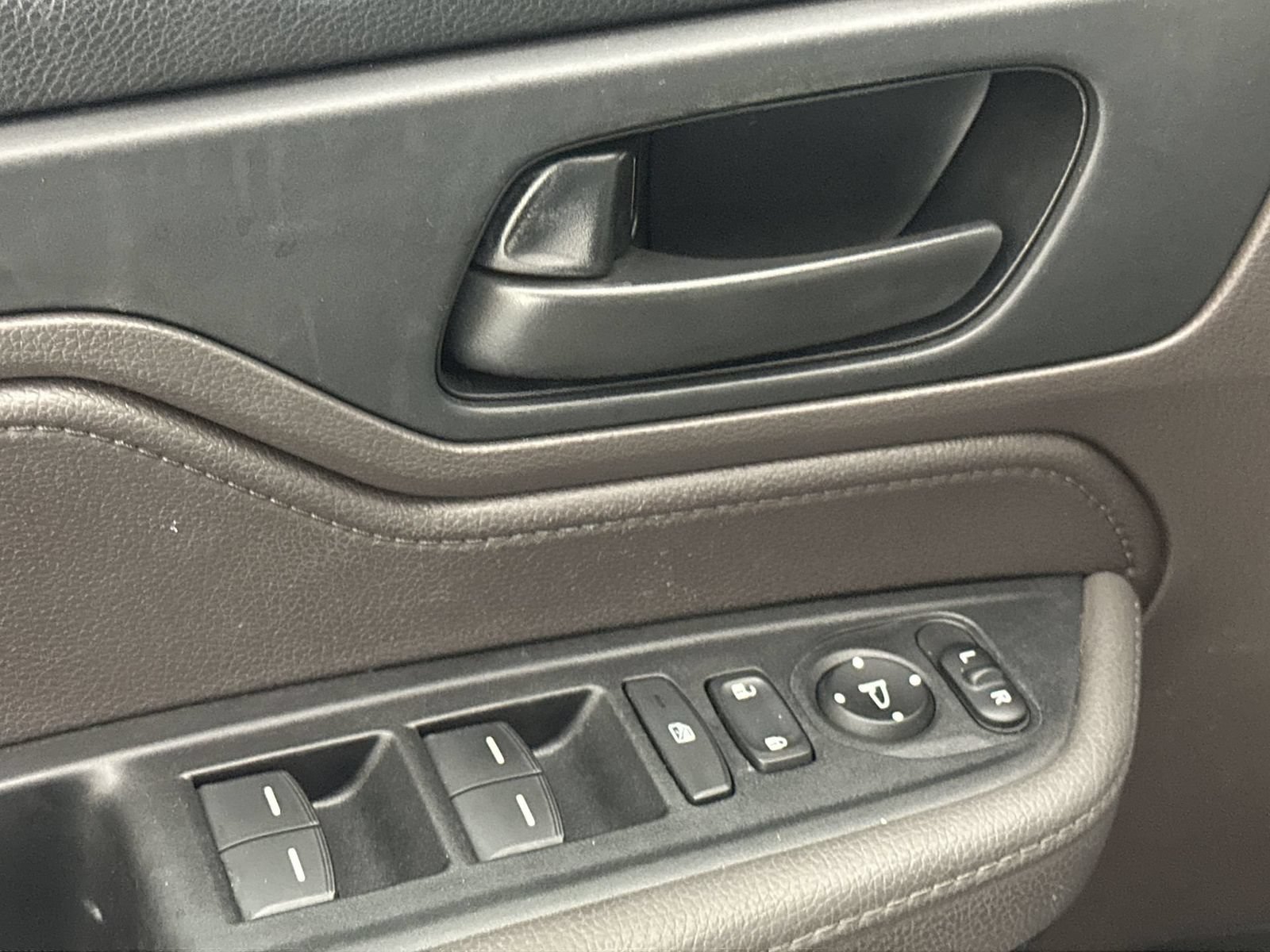 Used 2019 Honda Odyssey EX image 13