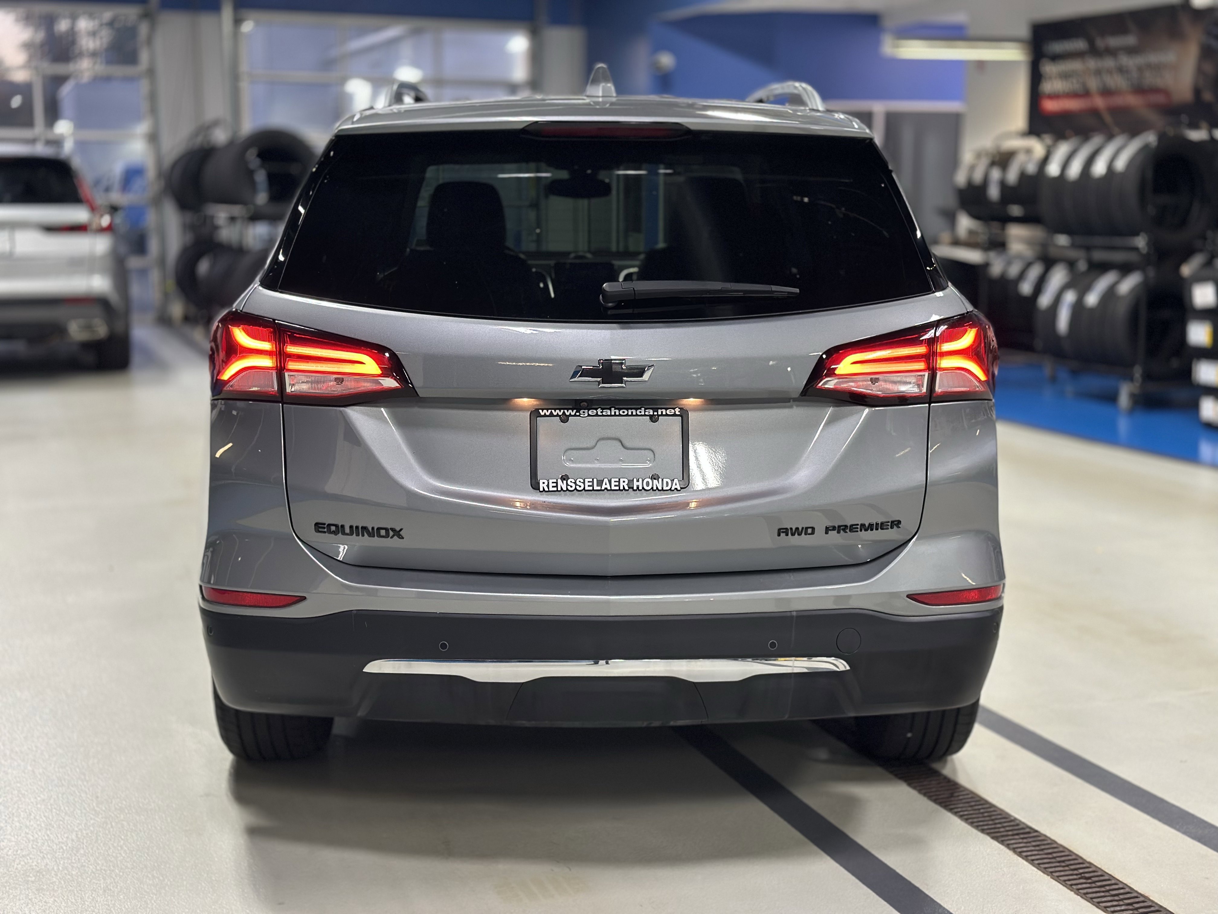 Used 2024 Chevrolet Equinox Premier image 5