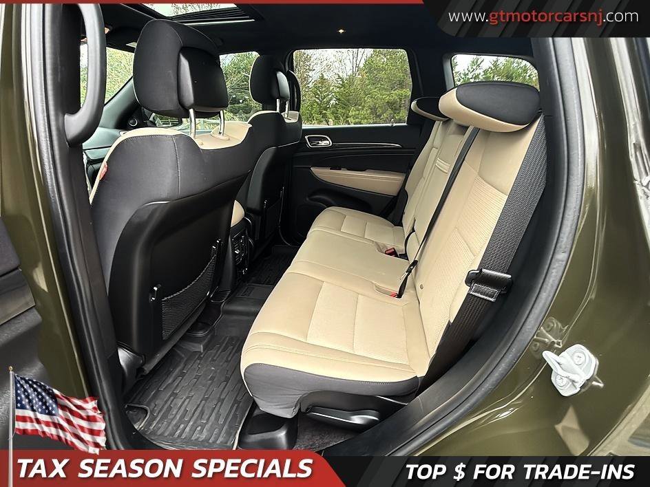 Used 2016 Jeep Grand Cherokee Laredo 75th Anniversary image 30