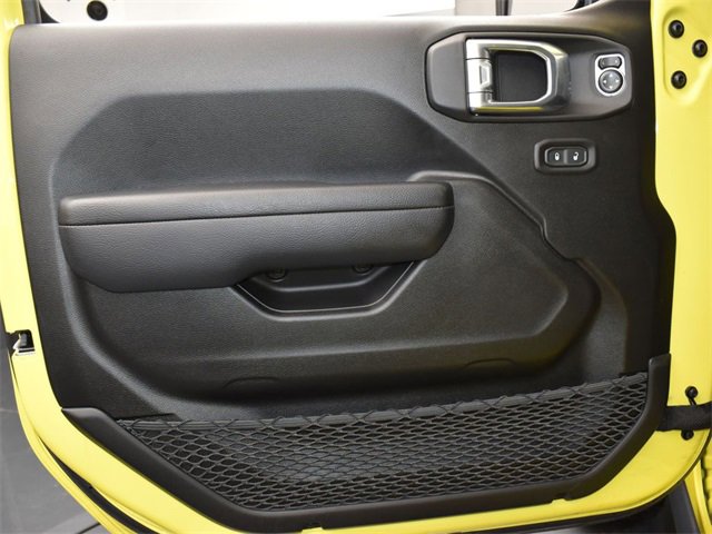 Used 2024 Jeep Wrangler Unlimited Rubicon image 16