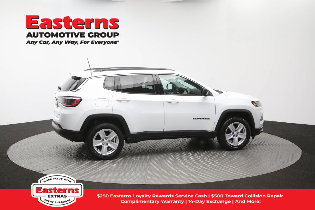 Used 2022 Jeep Compass Latitude w/ Convenience Group AWD/4WD image 44