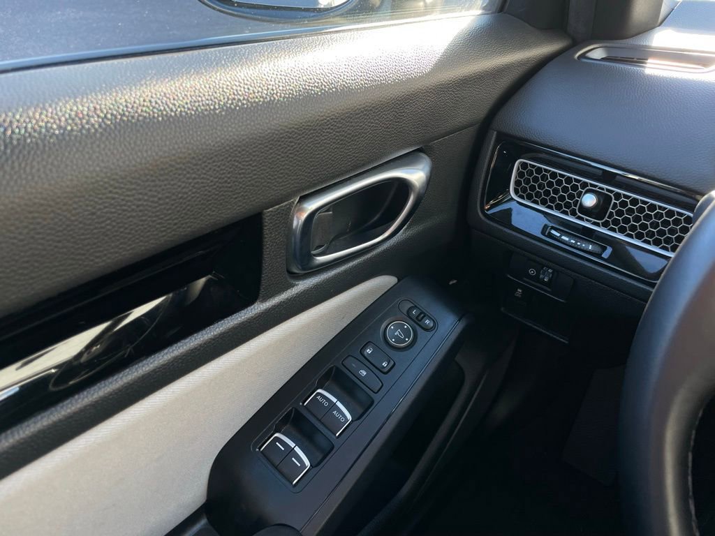 Certified 2025 Honda Civic Sport image 22