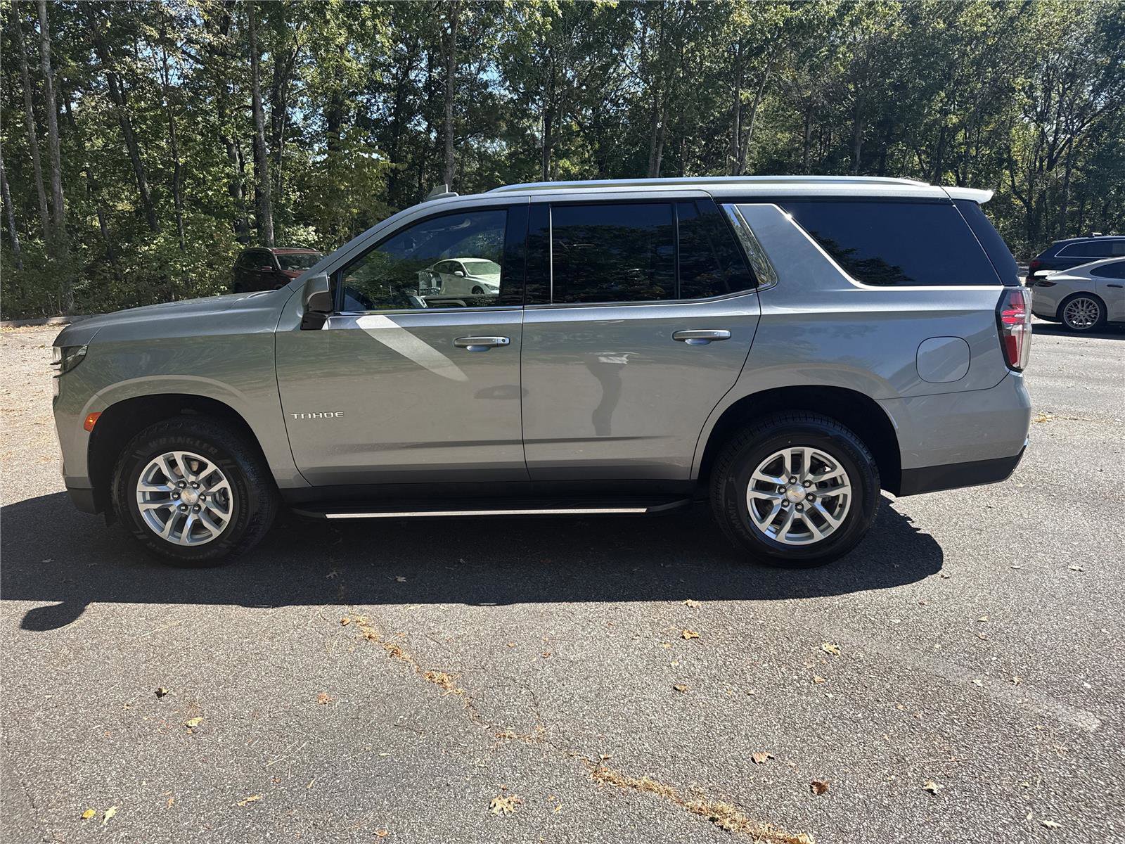 Used 2024 Chevrolet Tahoe LT image 30