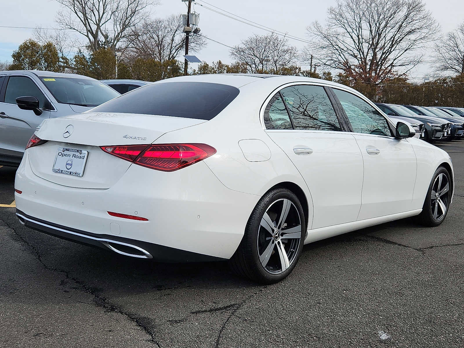 Used 2025 Mercedes-Benz C 300 4MATIC Sedan image 6