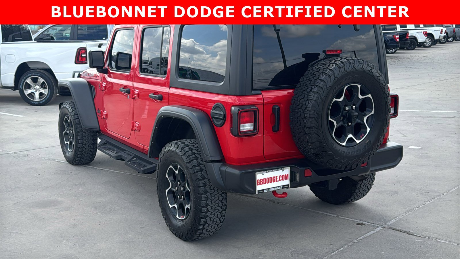 Used 2023 Jeep Wrangler Unlimited Rubicon w/ Cold Weather Group image 7