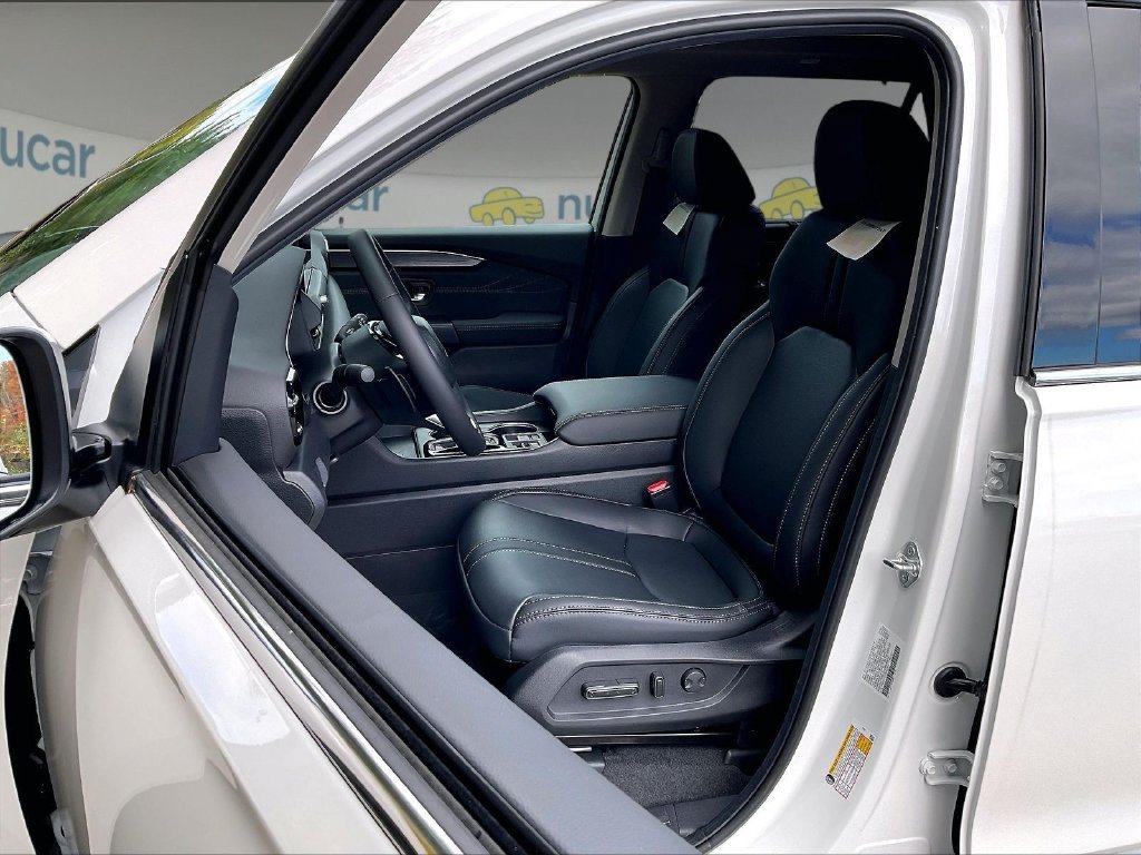 New 2026 Honda Pilot Touring image 11