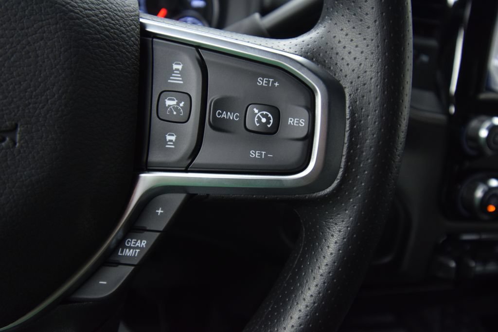 New 2026 RAM 5500 Tradesman AWD/4WD image 32