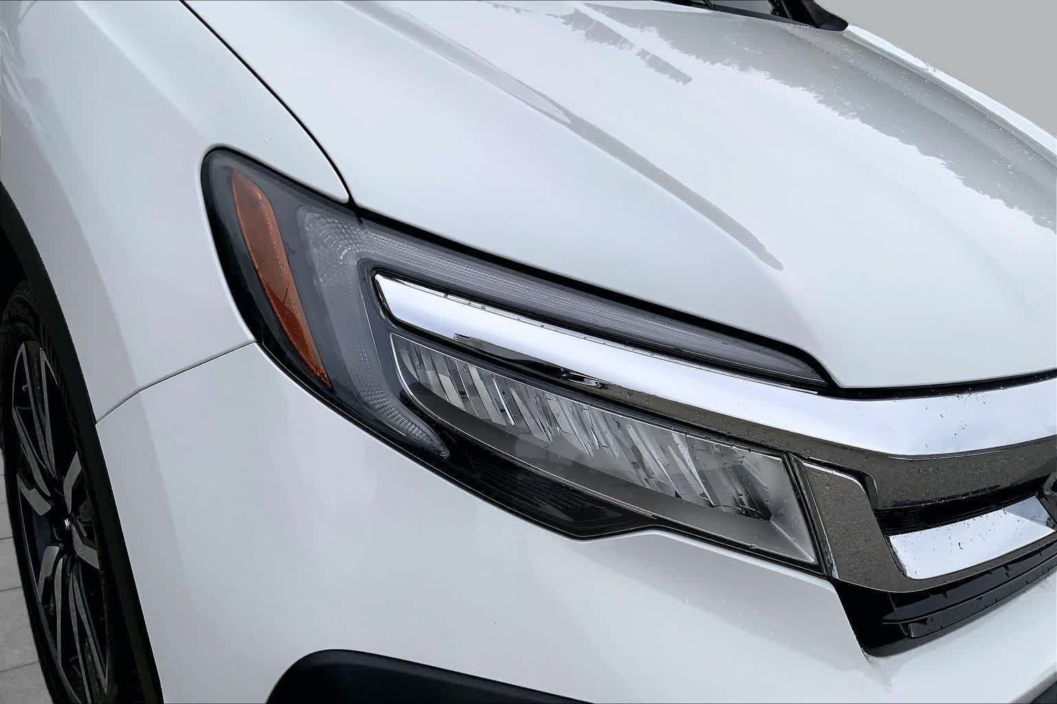 Certified 2020 Honda Pilot Touring image 27
