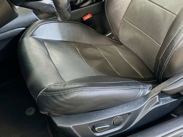 Used 2019 Ford Mustang Premium image 9