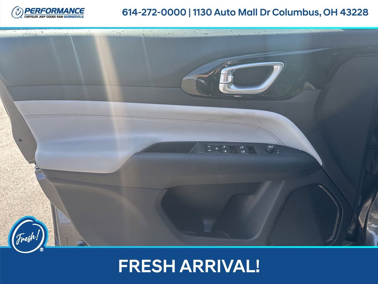 Used 2023 Jeep Compass Limited image 12