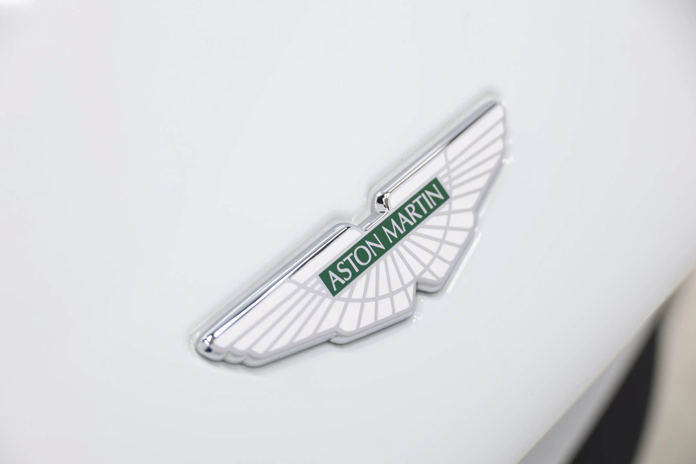 Used 2019 Aston Martin DB11 Volante RWD image 8