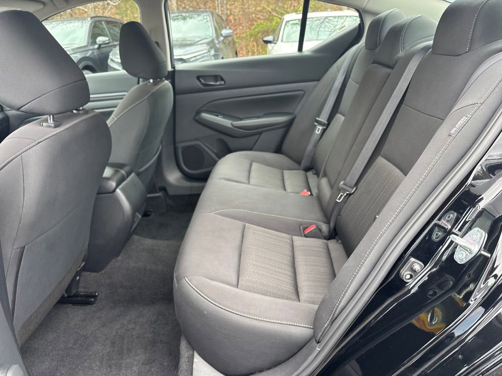 Used 2025 Nissan Altima 2.5 SV image 42