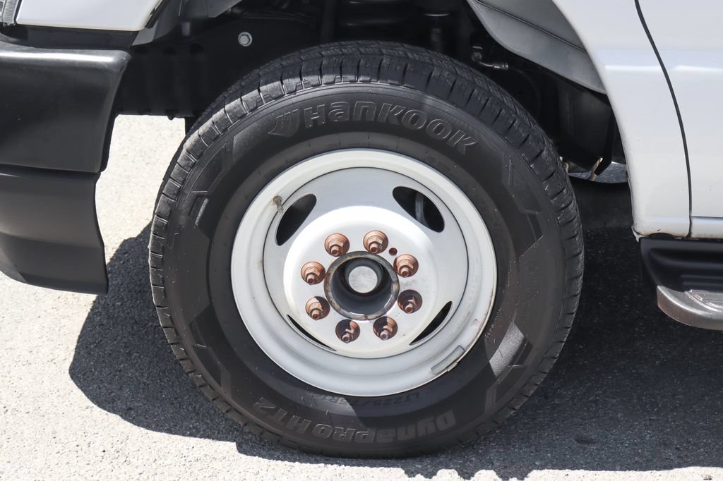 Used 2024 Ford E-450 and Econoline 450 Super Duty w/ Power Windows & Locks Group RWD image 36