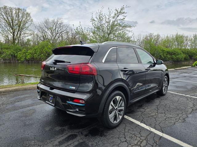 Used 2022 Kia Niro EX w/ Cold Weather Package image 6