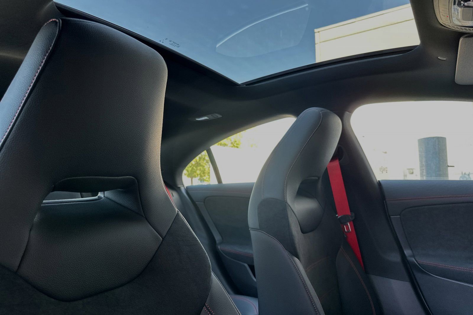 New 2025 Mercedes-Benz CLA 35 AMG 4MATIC image 19